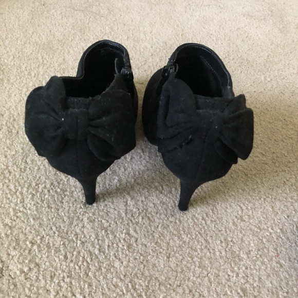 IMPO high heels - Picture 2 of 3